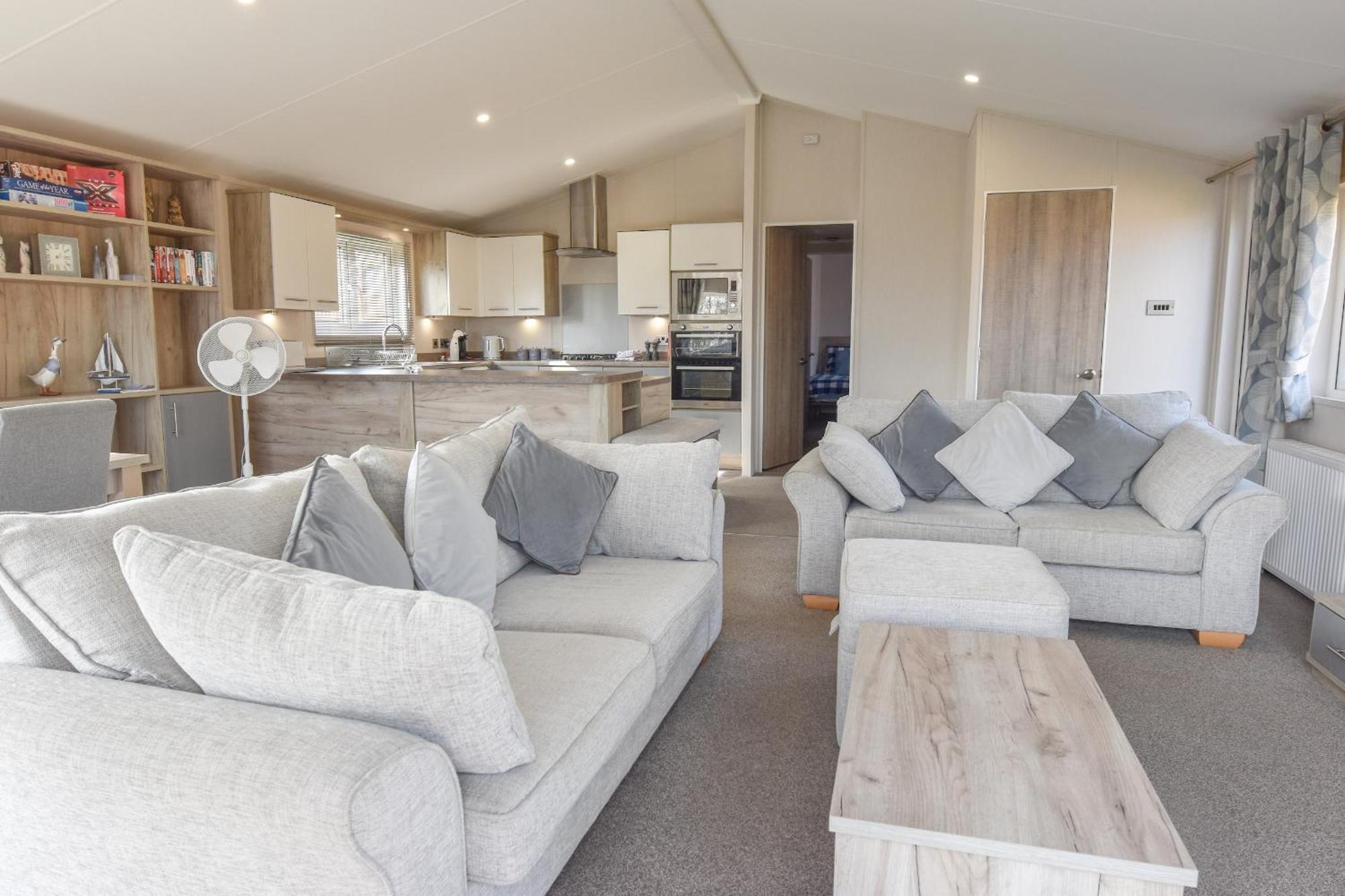 Rowan A Welcoming Countryside Lodge Ryde  Bagian luar foto
